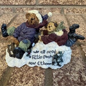 Boyd’s Bears Winter Music Box Figurine
